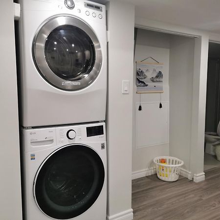 Perfect Location Comfort Private House Lower Level 2 Bedroom Unit มิสซิสซอกา ภายนอก รูปภาพ