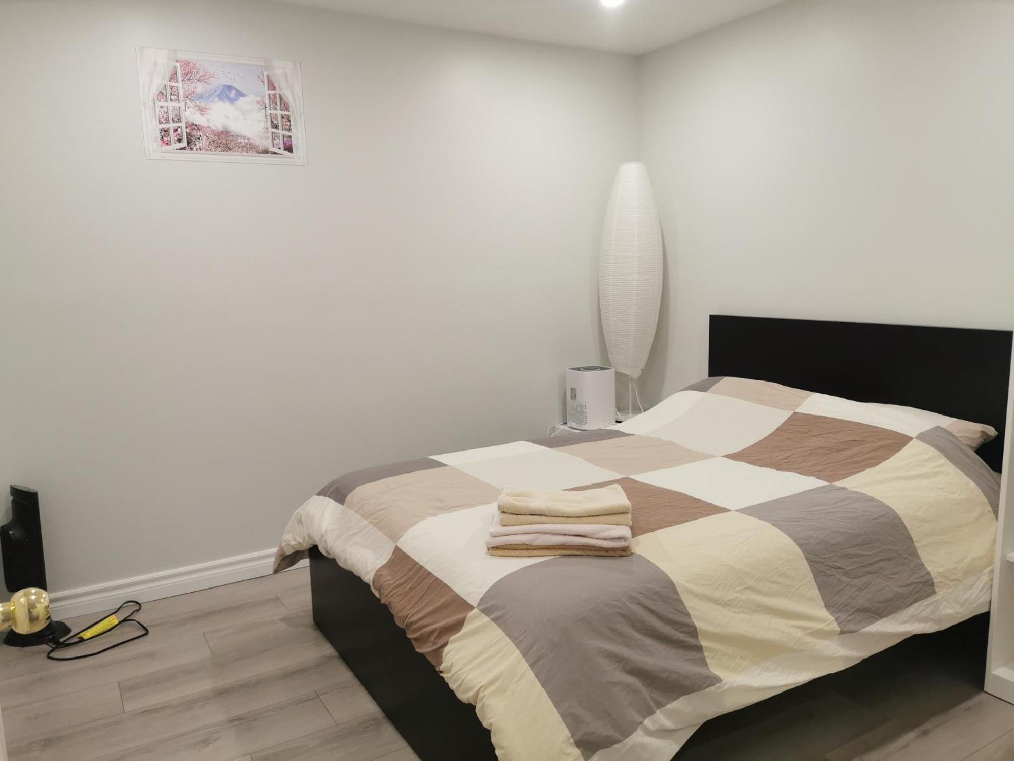 Perfect Location Comfort Private House Lower Level 2 Bedroom Unit มิสซิสซอกา ภายนอก รูปภาพ